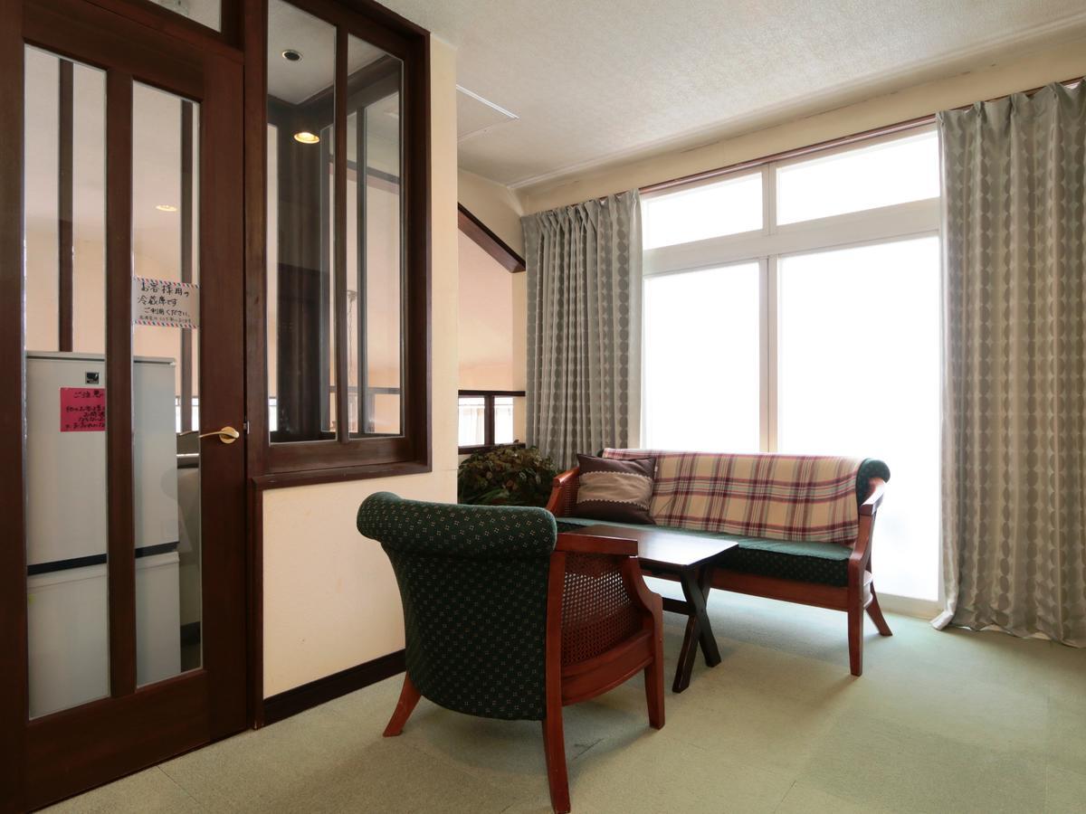 Auberge La Chaumiere Otari ภายนอก รูปภาพ